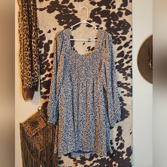 Motherhood Blue & White Dress - Picture 2 of 6